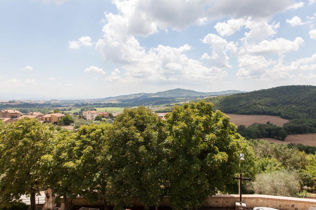 Casa Breccia Villa Compignano  Rum bild